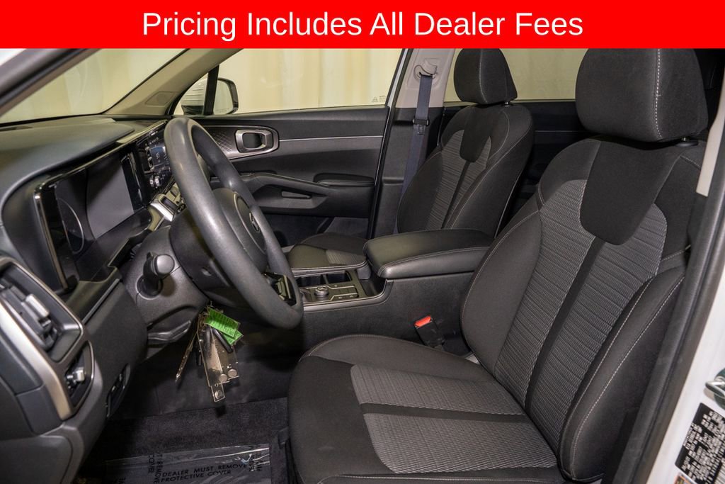 Used 2021 Kia Sorento LX FWD image 11