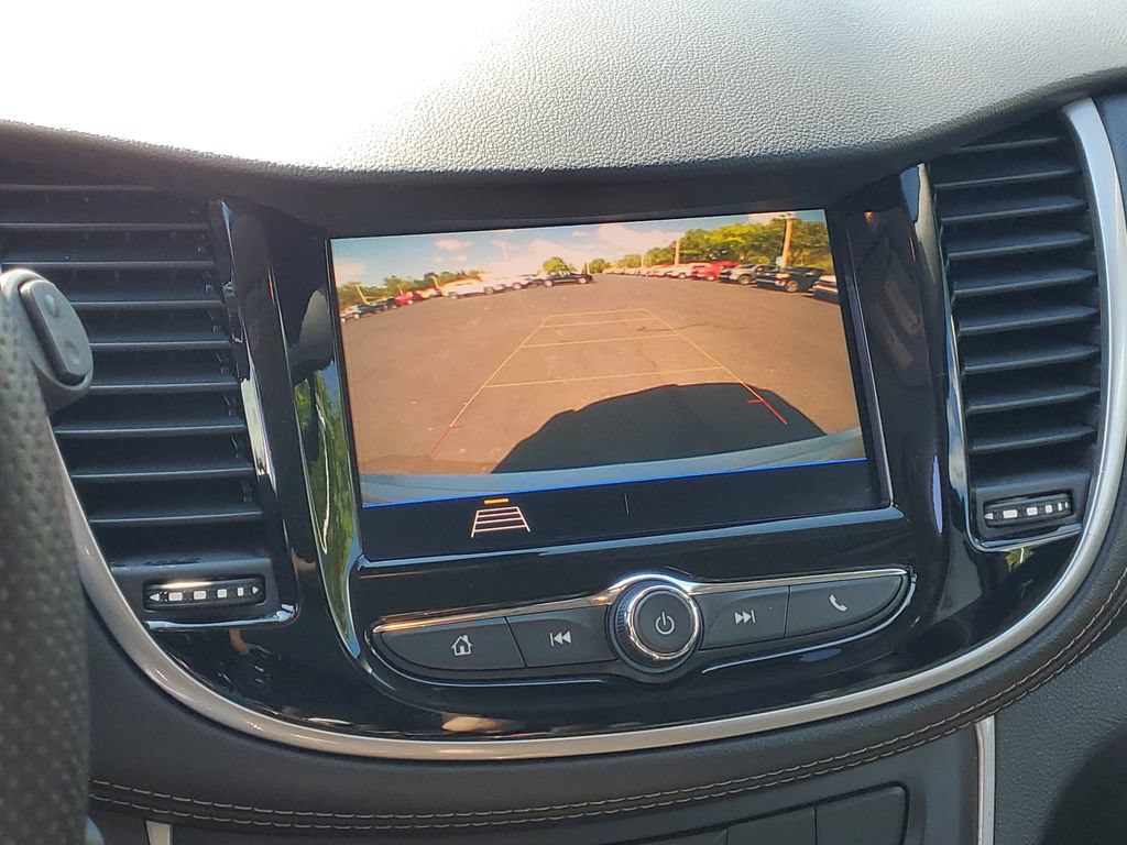 Used 2021 Chevrolet Trax LT FWD image 15