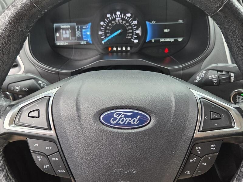 Used 2024 Ford Edge SEL AWD/4WD image 29
