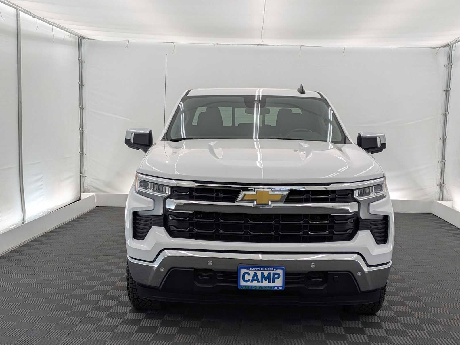 Used 2024 Chevrolet Silverado 1500 LT AWD/4WD image 9