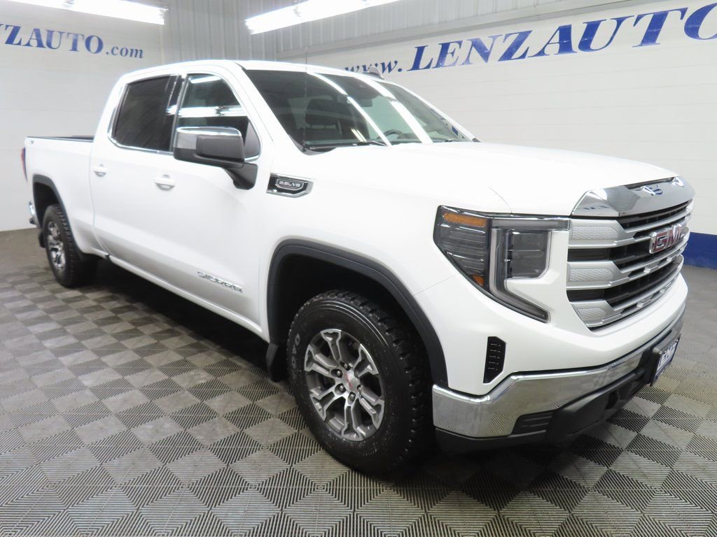 Used 2024 GMC Sierra 1500 SLE w/ X31 Off-Road Package image 3