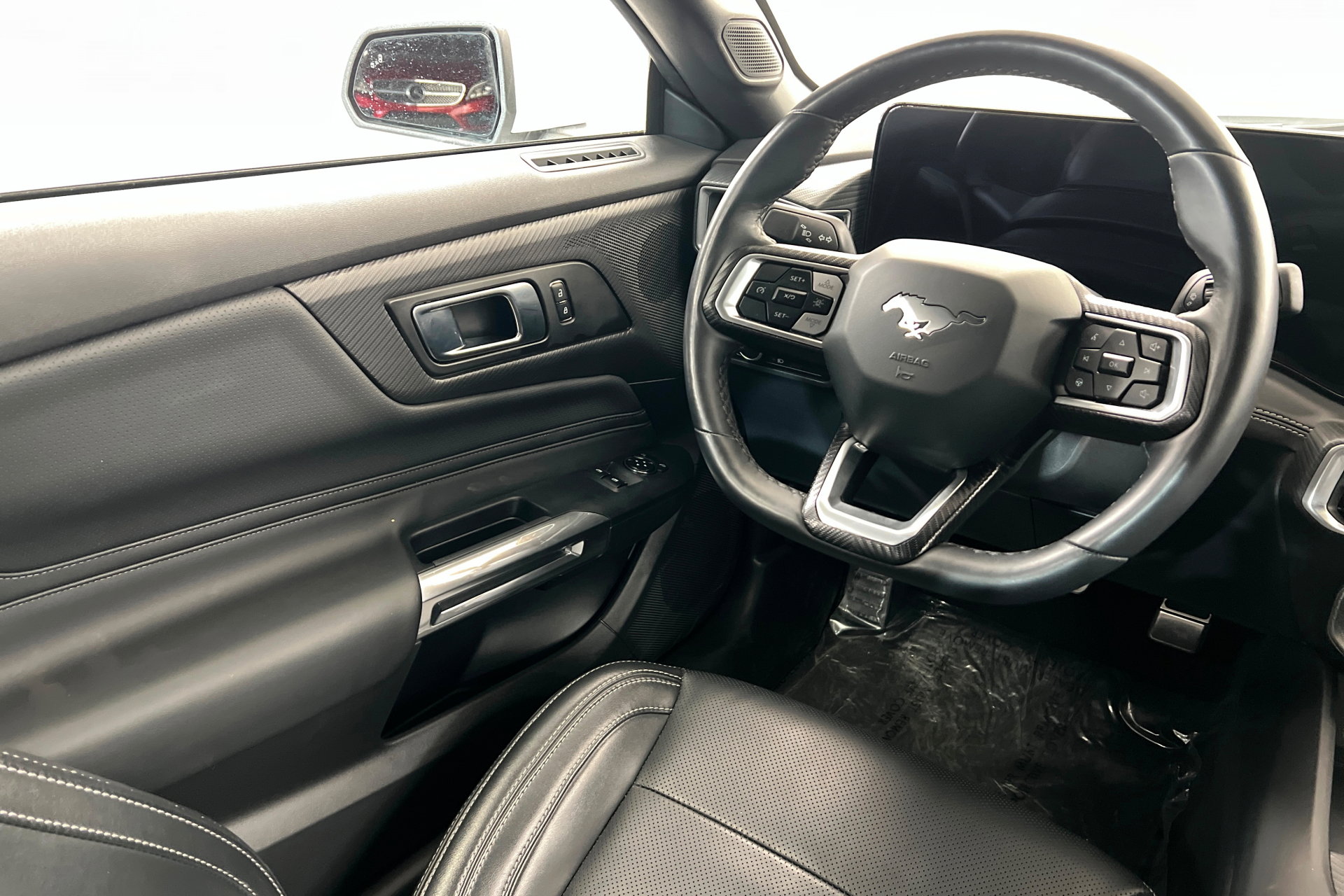 Used 2025 Ford Mustang Premium image 12