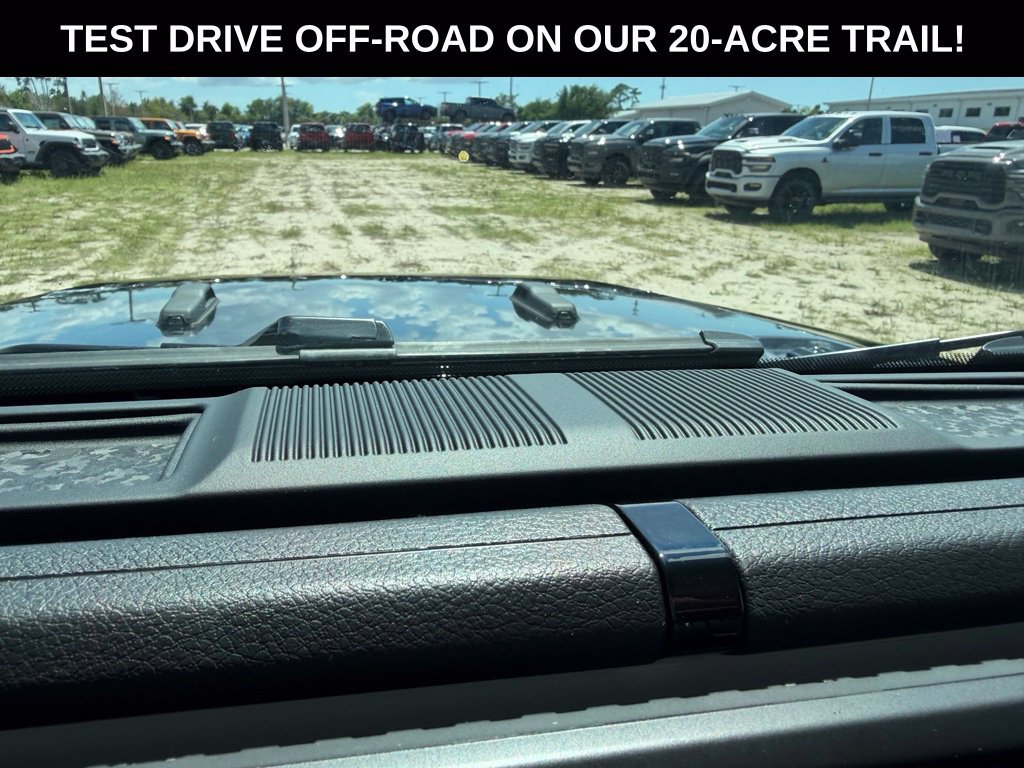 New 2026 Jeep Gladiator Sport AWD/4WD image 10