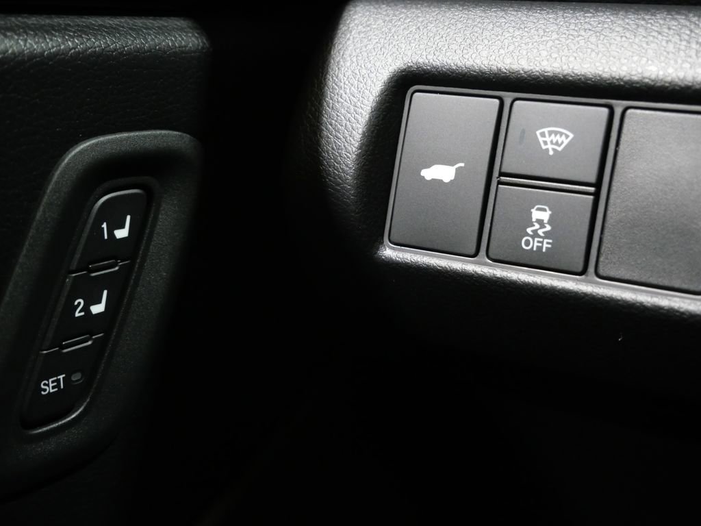 Used 2025 Honda Pilot TrailSport image 15