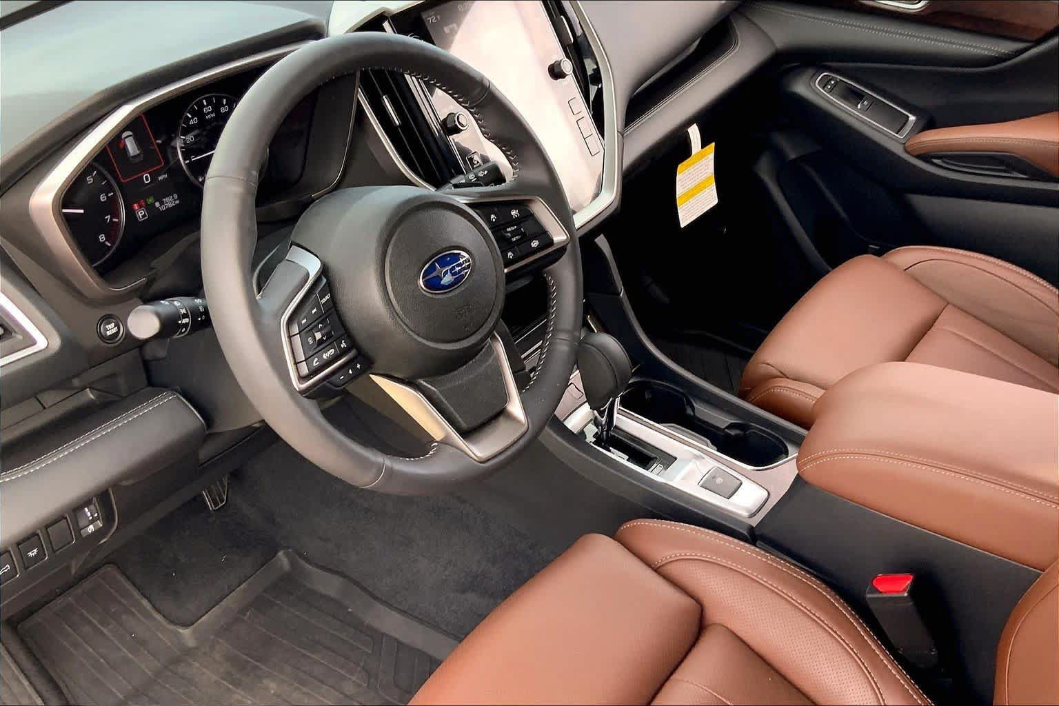Used 2025 Subaru Ascent Touring AWD/4WD image 18