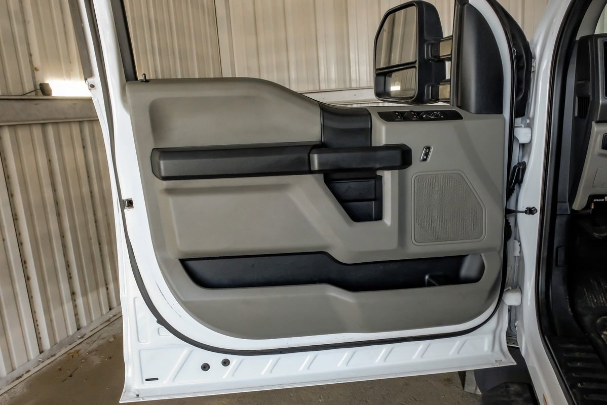 Used 2021 Ford F550 4x4 Crew Cab Super Duty w/ Power Equipment Group image 41