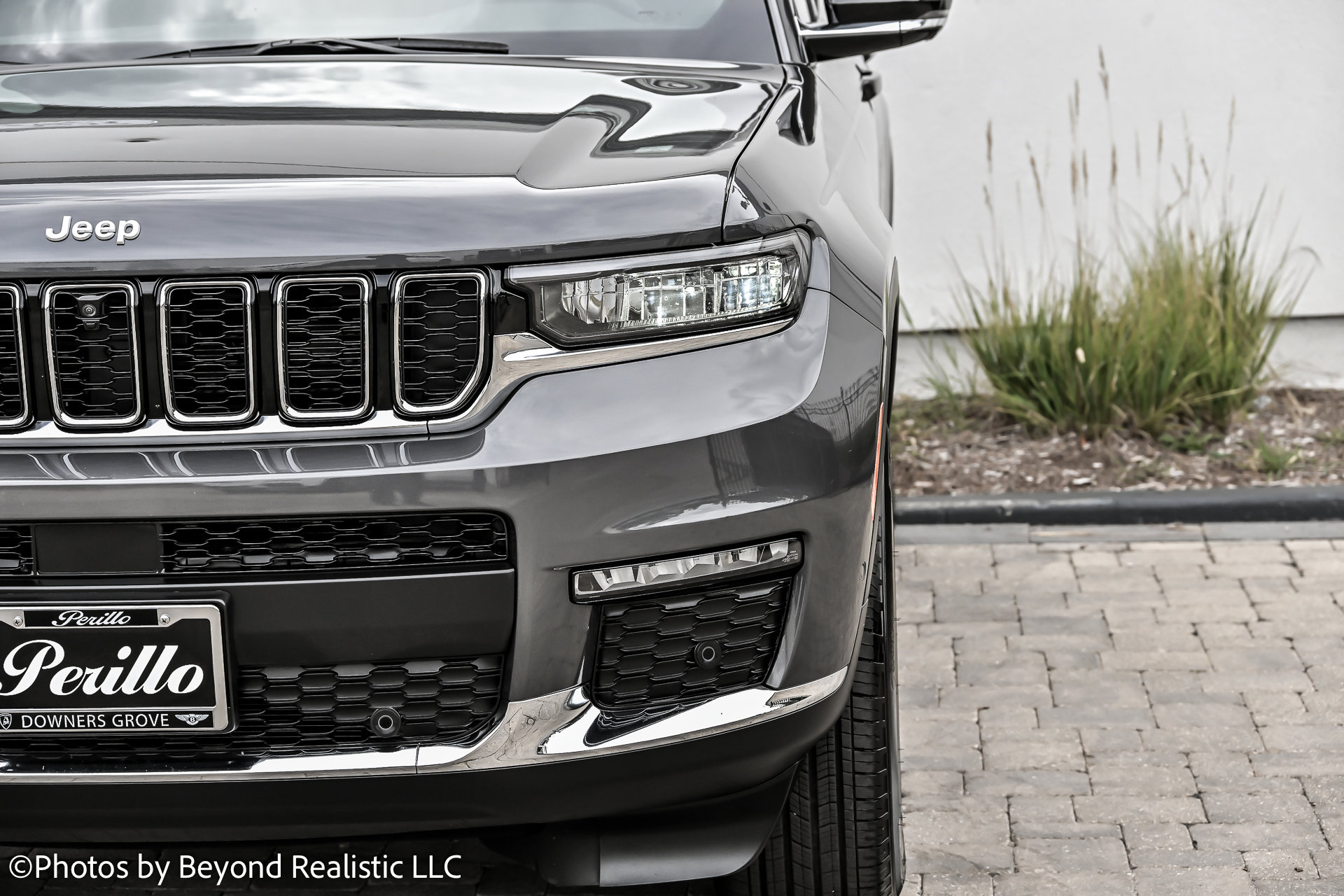 Used 2025 Jeep Grand Cherokee L Limited w/ Luxury Tech Group II image 10