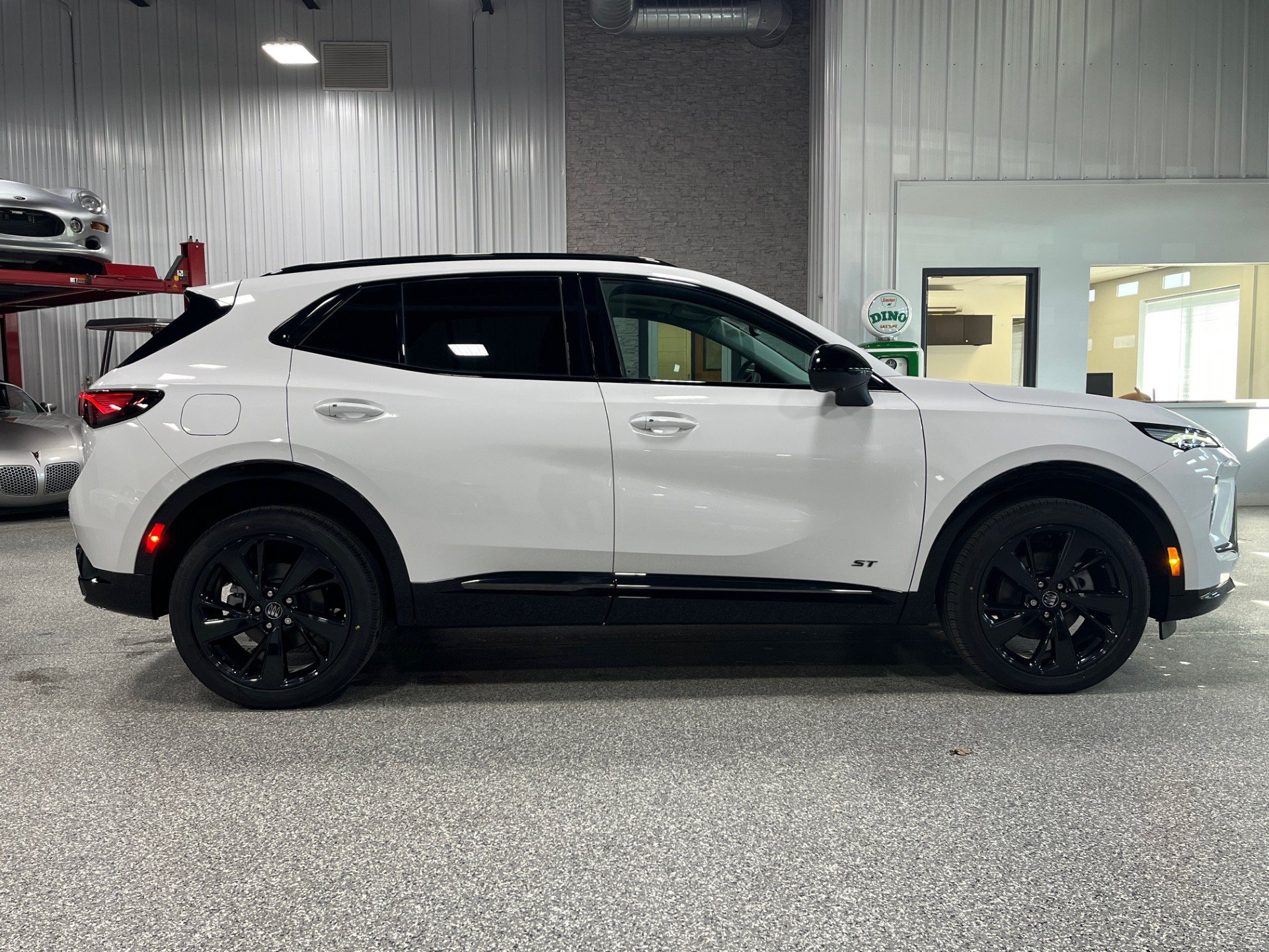 New 2026 Buick Envision Sport Touring AWD/4WD image 5