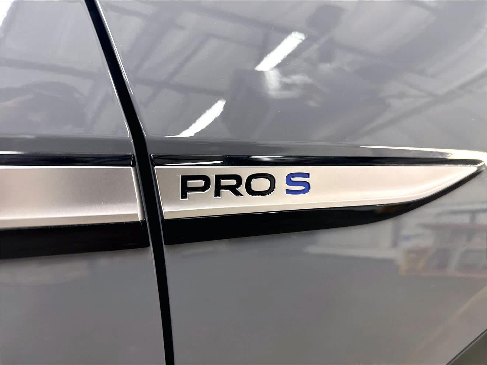 Used 2023 Volkswagen ID.4 Pro S RWD image 27