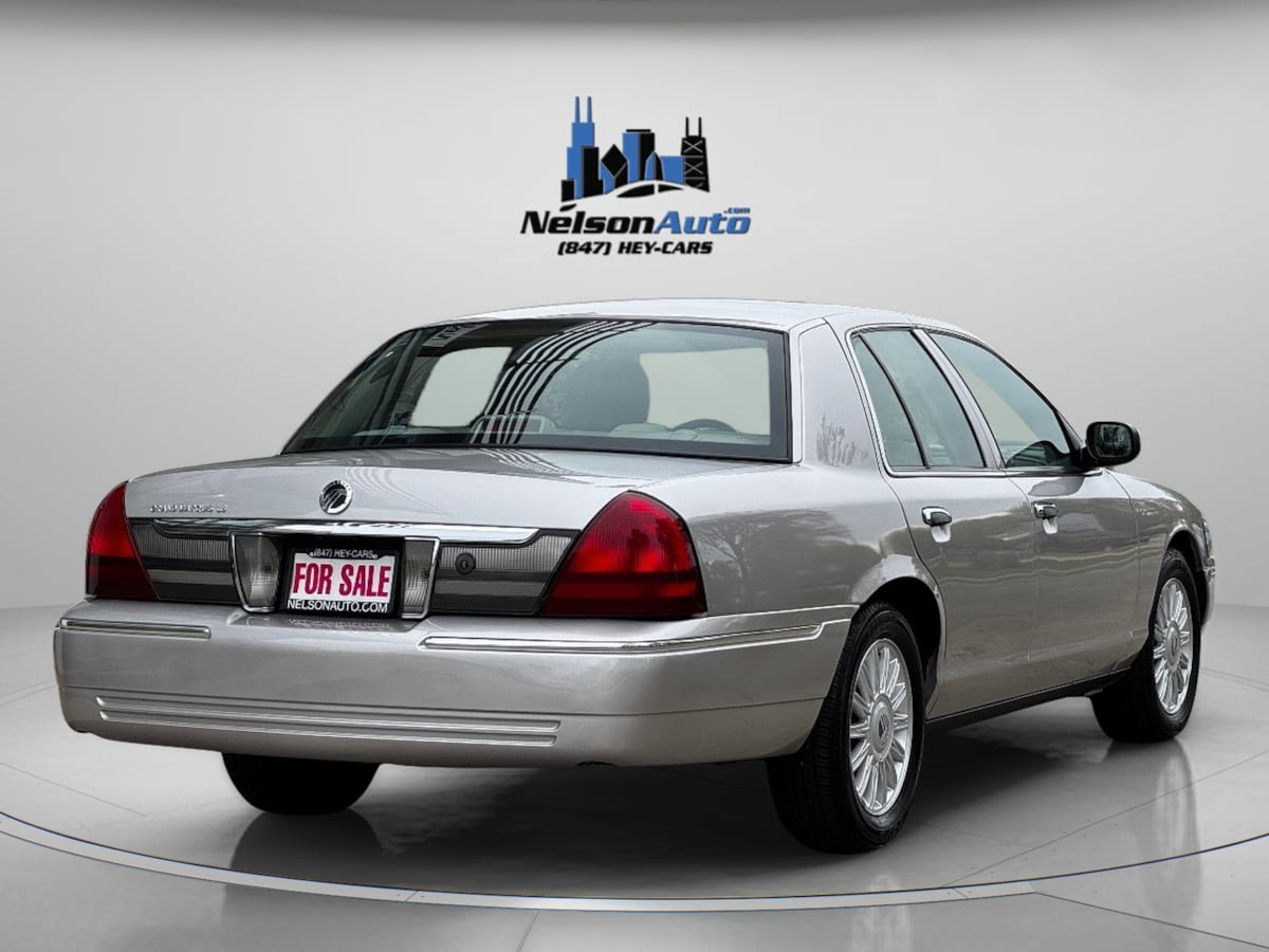 Used 2010 Mercury Grand Marquis LS RWD image 4