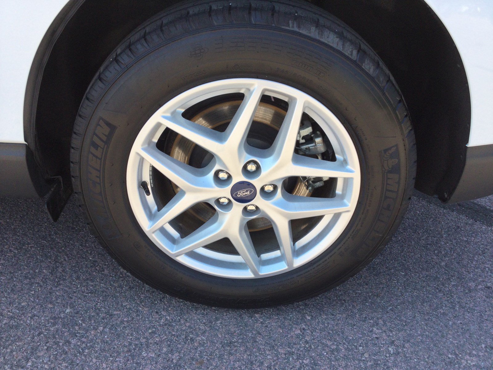 Used 2022 Ford Edge SEL AWD/4WD image 5