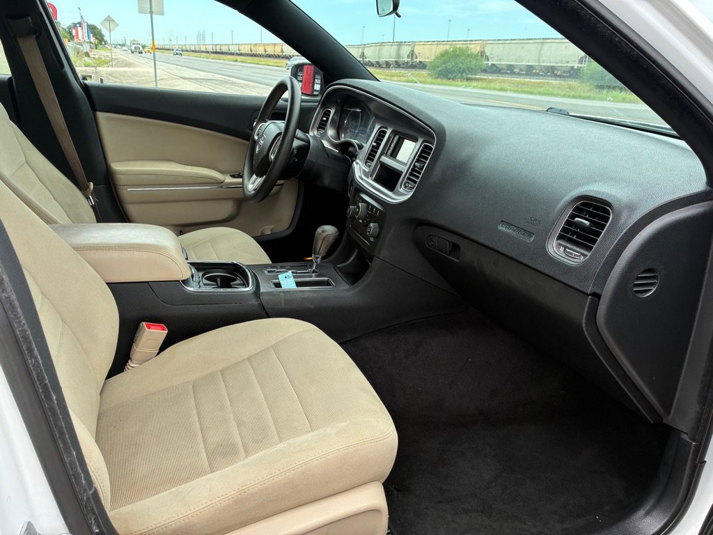 Used 2013 Dodge Charger SE RWD image 26