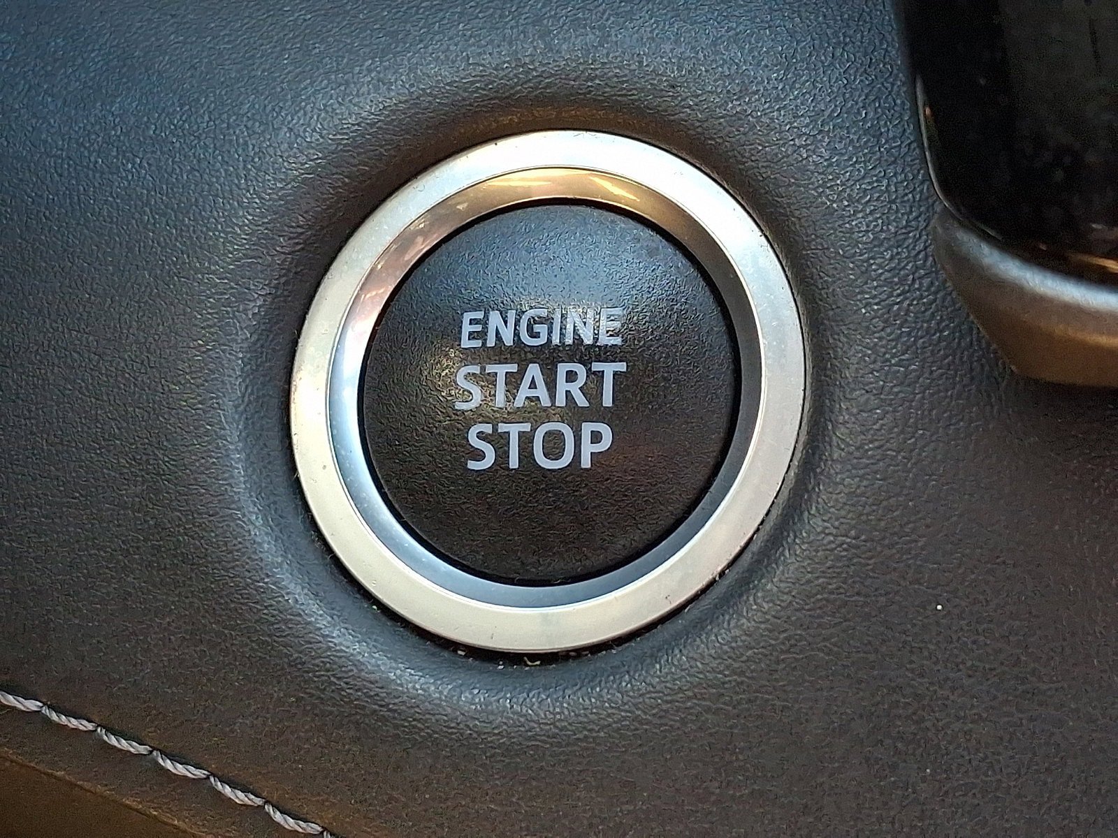 Used 2021 Toyota Highlander XLE image 28