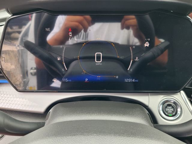 Used 2025 Chevrolet Trax LT FWD image 15