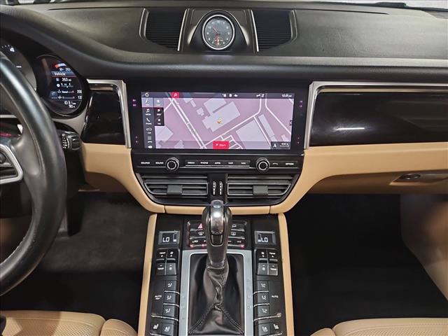 Used 2021 Porsche Macan S AWD/4WD image 15