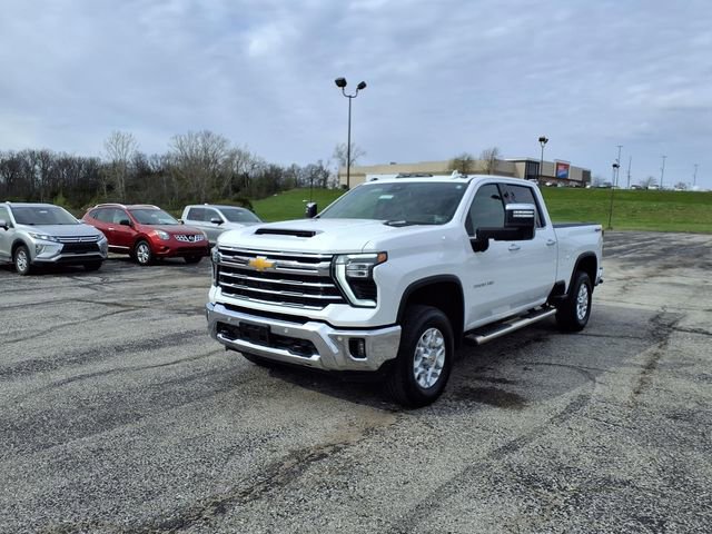 Used 2025 Chevrolet Silverado 3500 LTZ w/ LTZ Convenience Package image 41