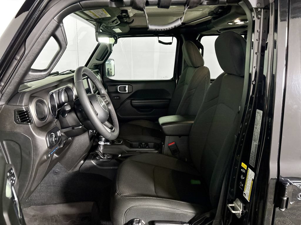 Used 2023 Jeep Wrangler Unlimited AWD/4WD image 11