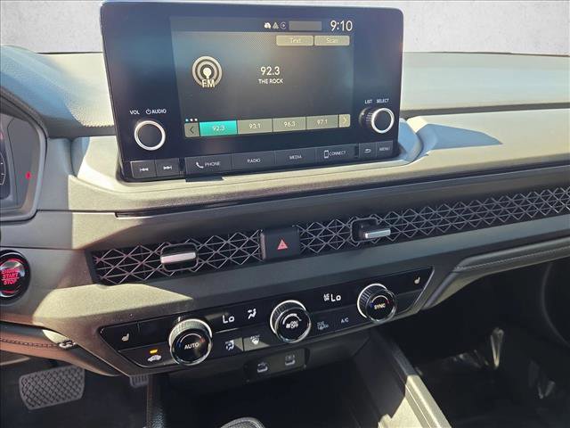 Used 2025 Honda Accord SE image 14