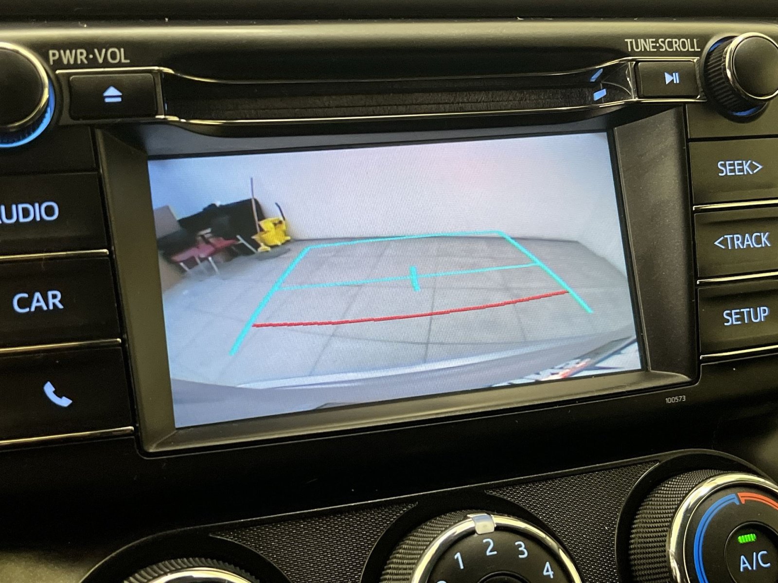 Used 2018 Toyota RAV4 LE w/ All Weather Liner Package AWD/4WD image 18