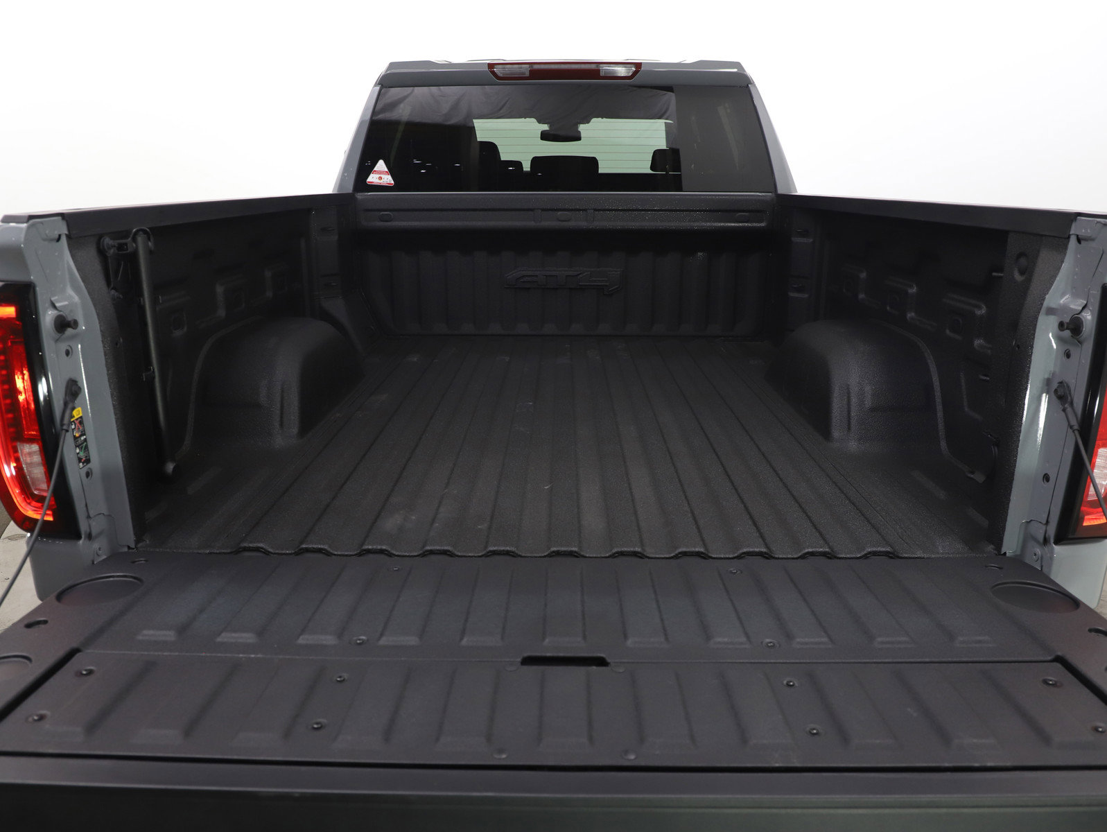 Used 2024 GMC Sierra 1500 AT4 image 11