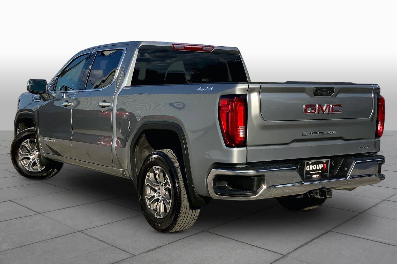 Used 2026 GMC Sierra 1500 SLT AWD/4WD image 12