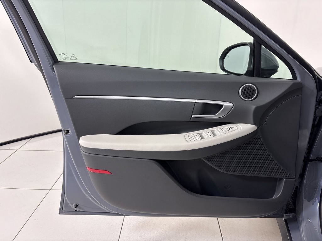 New 2026 Hyundai Sonata SE FWD image 13