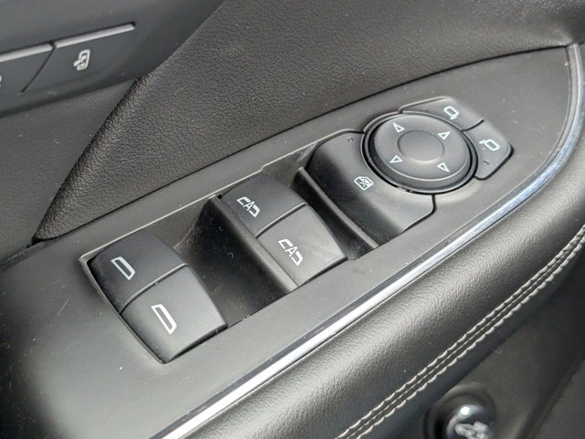 Used 2023 Buick Envision Essence w/ Sport Touring Package image 25