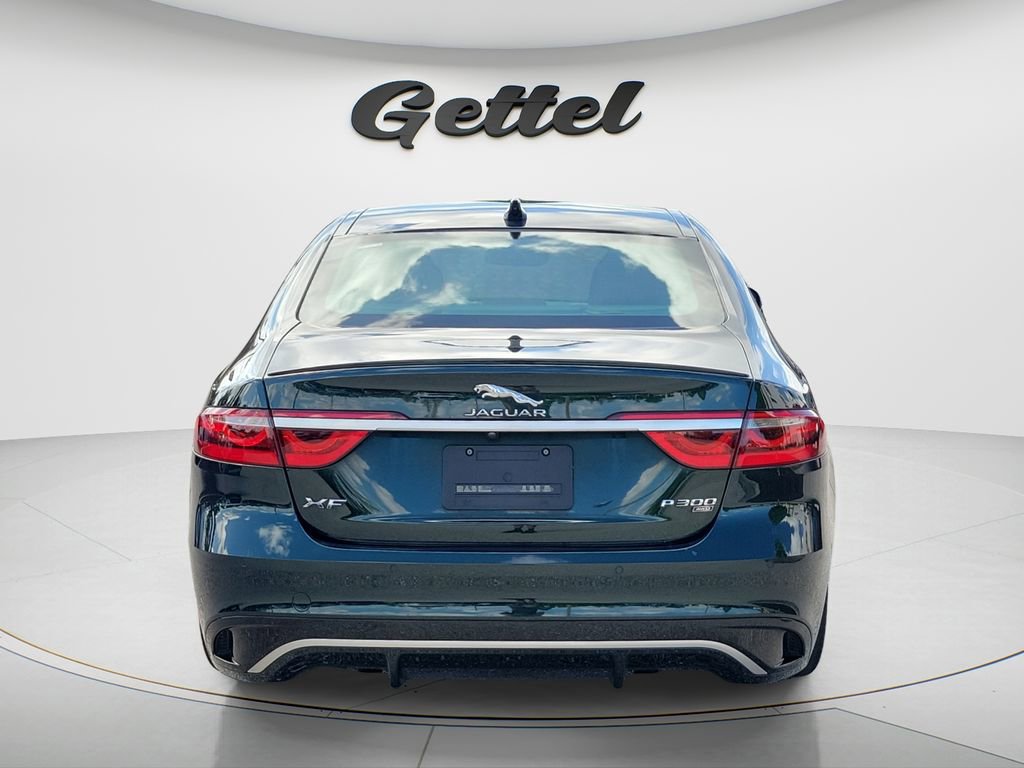 Used 2021 Jaguar XF R-Dynamic SE image 5