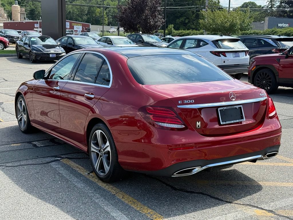 Used 2018 Mercedes-Benz E 300 4MATIC image 3
