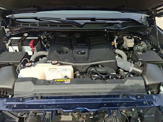 Used 2022 Toyota Tundra SR5 w/ SR5 Premium Package RWD image 32