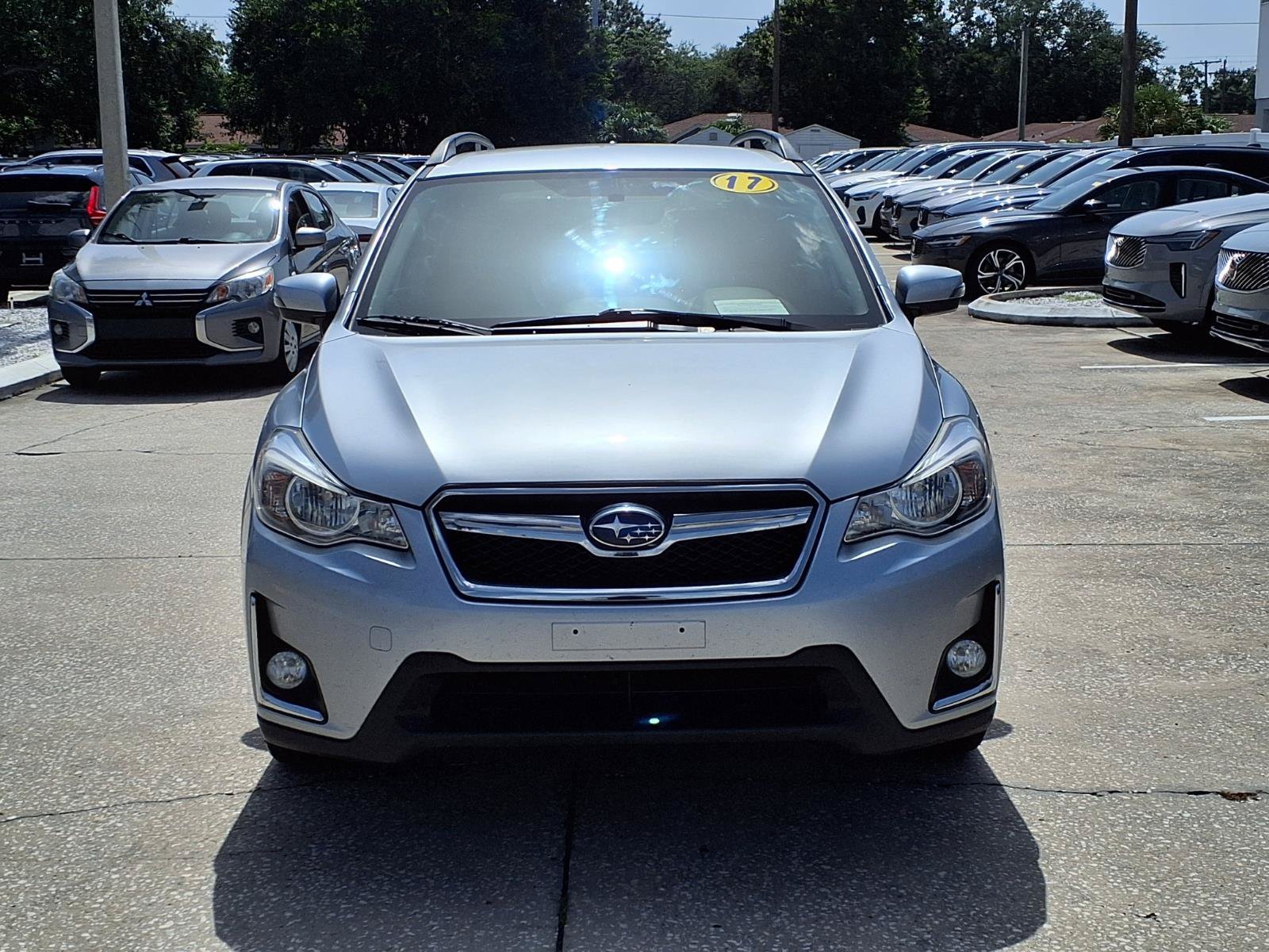 Used 2017 Subaru Crosstrek 2.0i Limited w/ Popular Package #1 AWD/4WD image 2