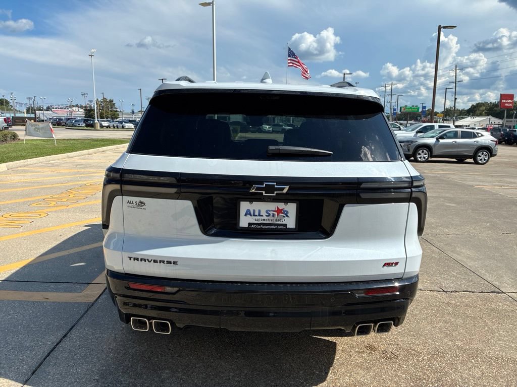 New 2026 Chevrolet Traverse RS w/ LPO, Floor Liner Package FWD image 8
