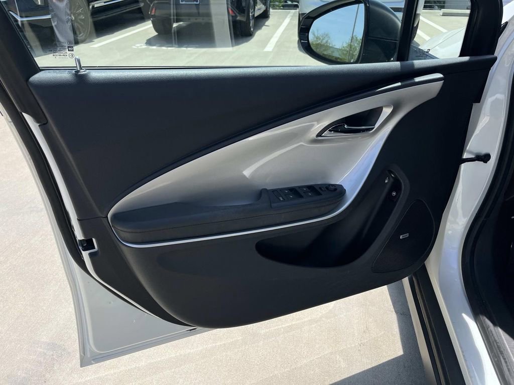 Used 2013 Chevrolet Volt Premium w/ Premium Trim Package image 23