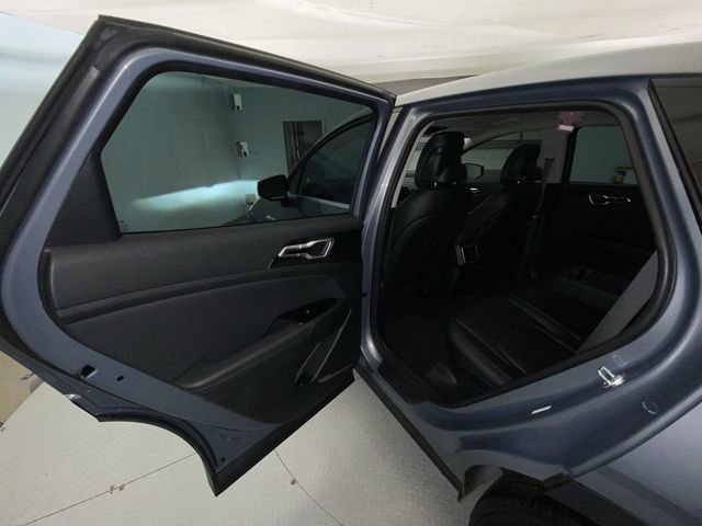 Used 2024 Kia Sportage EX FWD image 22