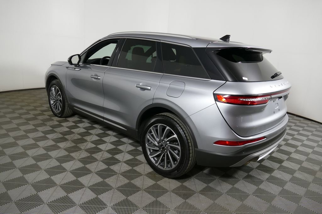 Used 2023 Lincoln Corsair Reserve w/ Equipment Group 201A image 28