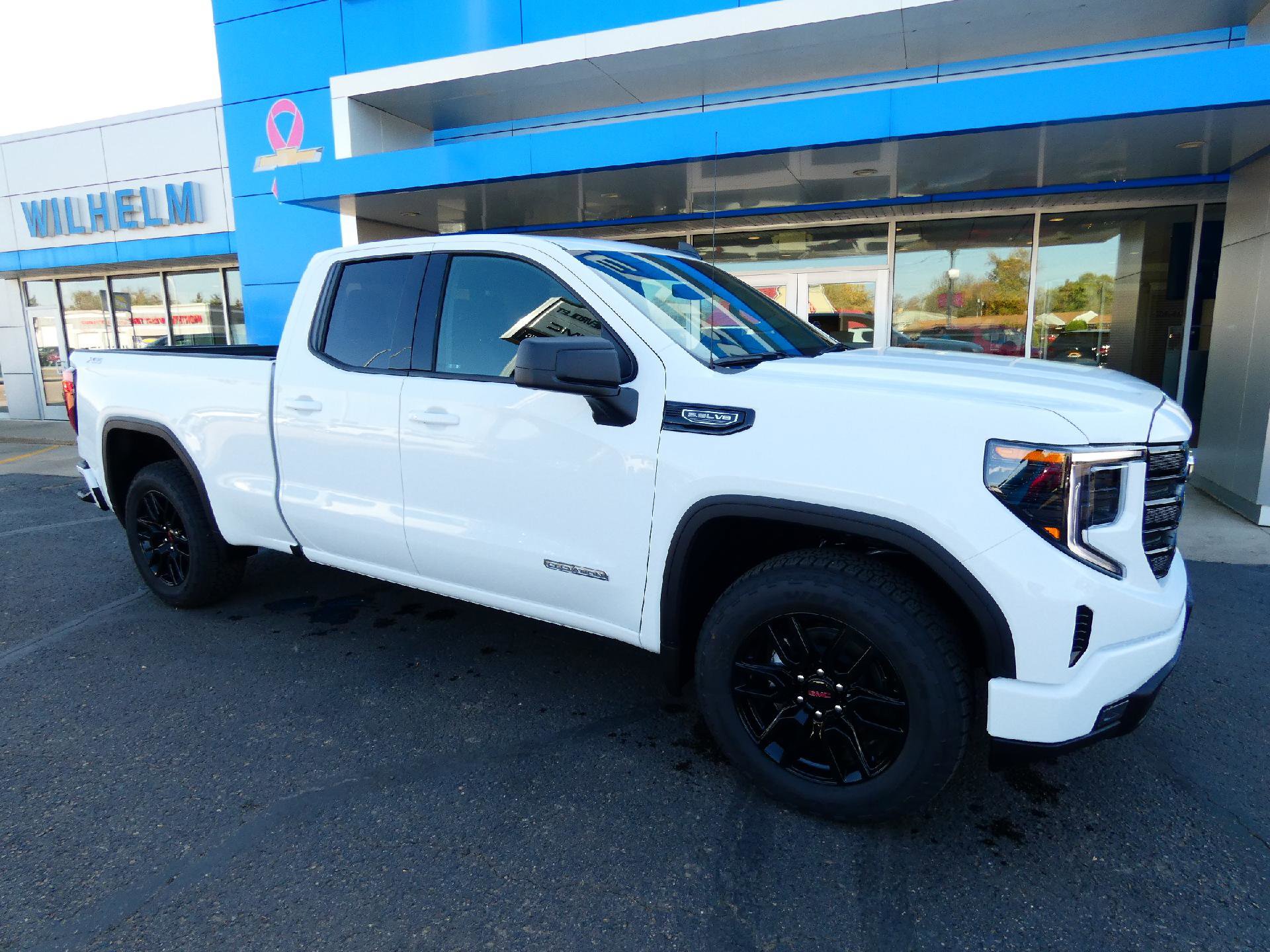 New 2025 GMC Sierra 1500 Elevation image 1