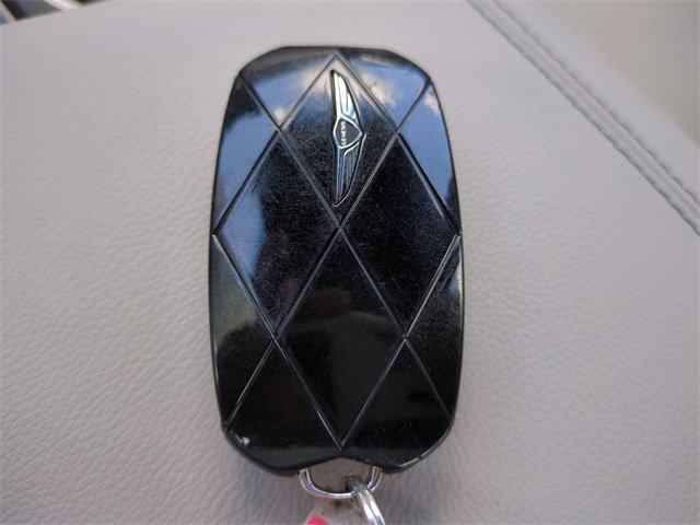 Certified 2025 Genesis G70 2.5T image 28