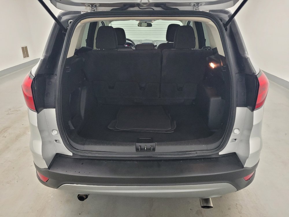 Used 2019 Ford Escape SE FWD image 29