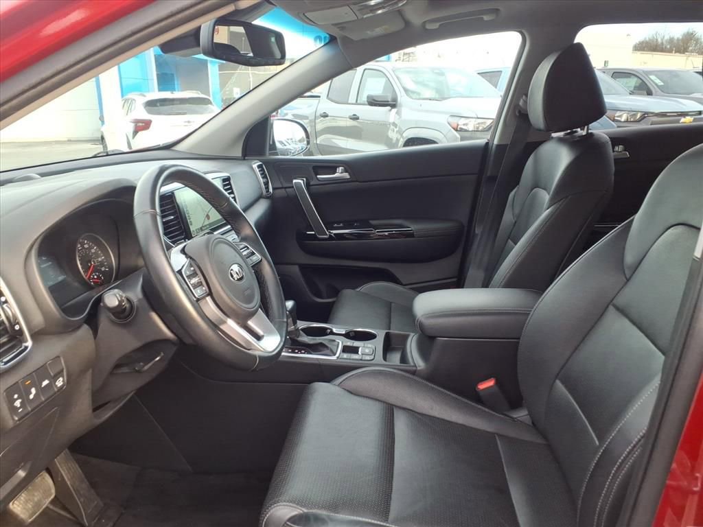Used 2022 Kia Sportage EX w/ EX Technology Package image 9
