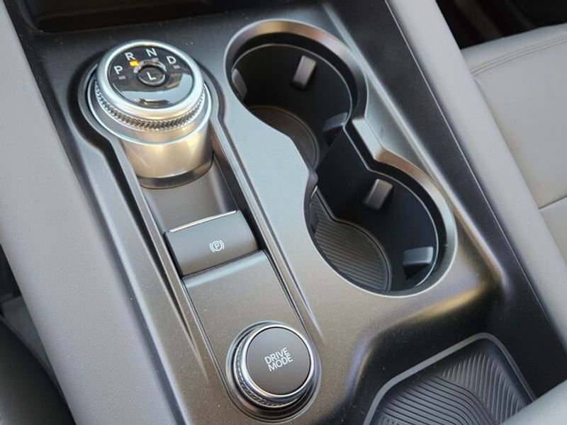 New 2026 Ford Explorer Active image 25