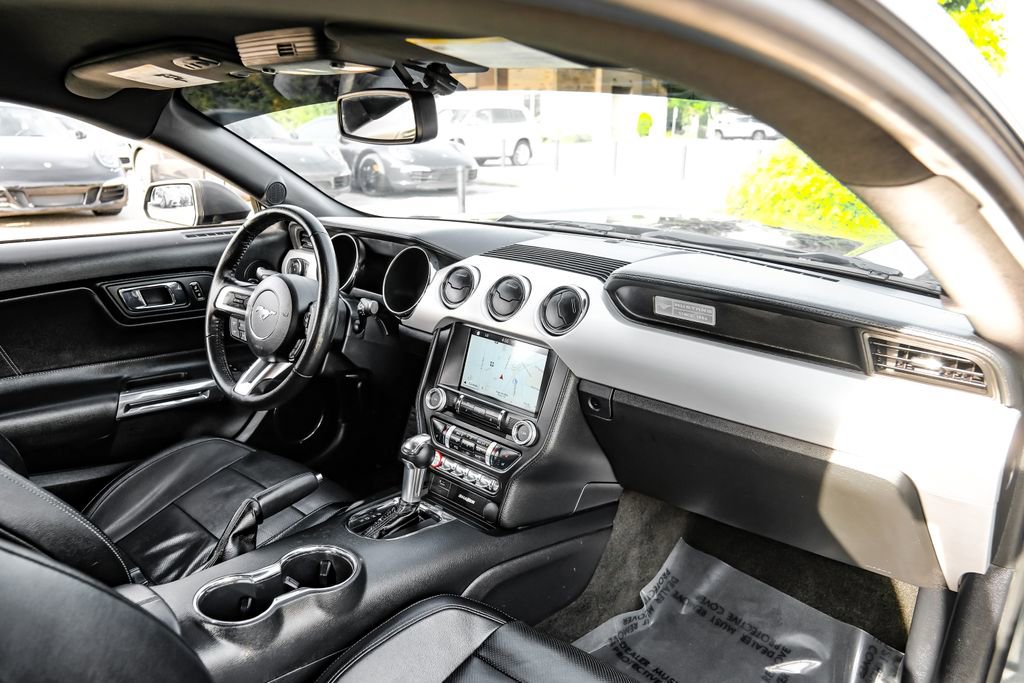 Used 2016 Ford Mustang GT Premium image 6
