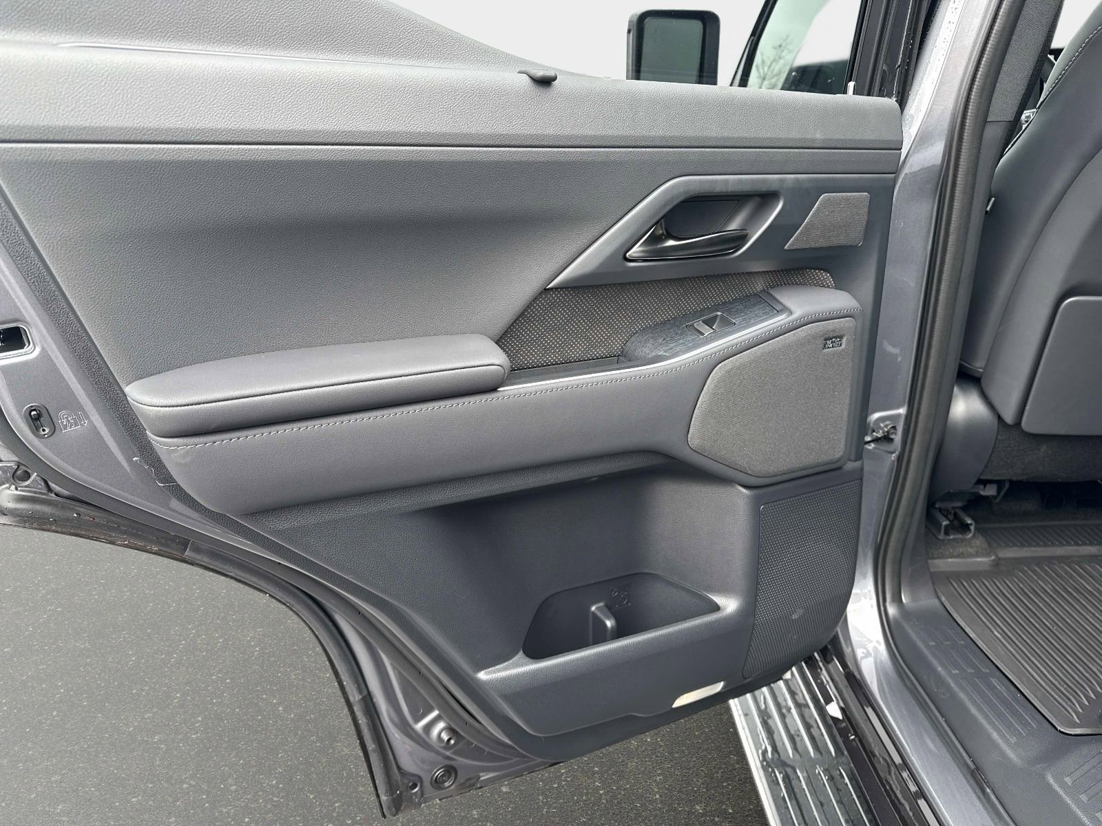 Used 2024 Lexus GX 550 image 11