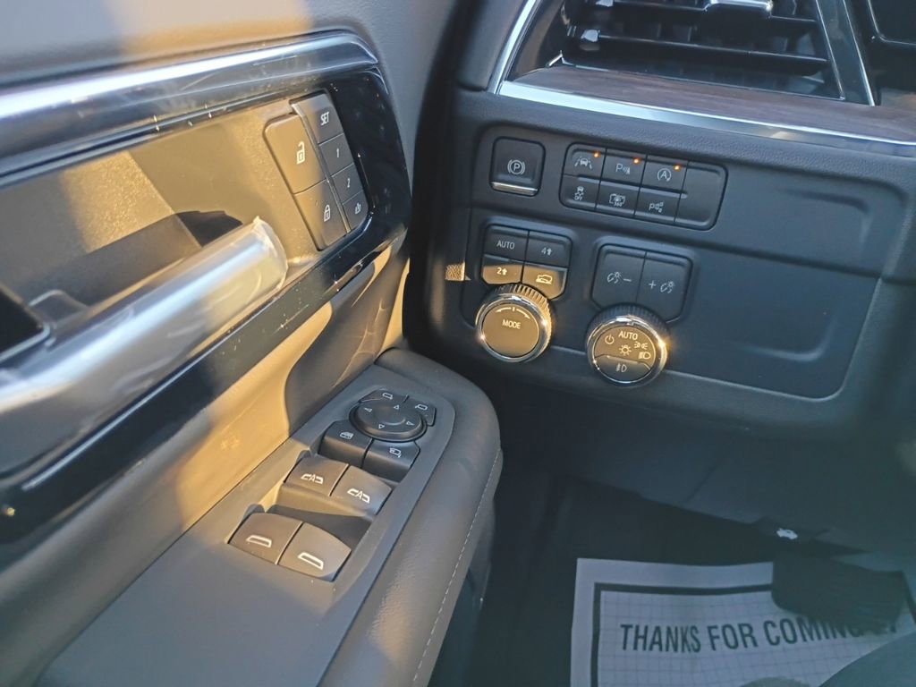 New 2026 Chevrolet Suburban LT w/ Comfort Package image 20