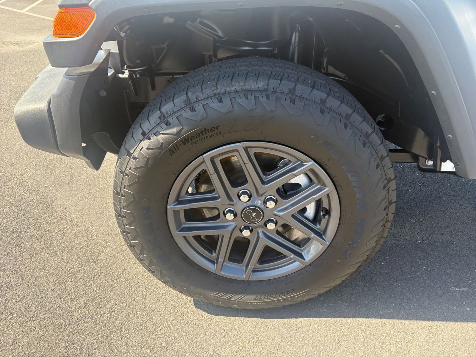 Used 2025 Jeep Wrangler Sport S AWD/4WD image 29