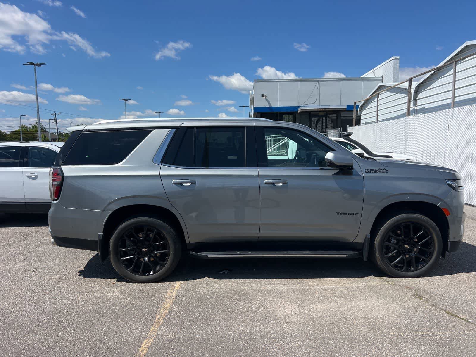Used 2023 Chevrolet Tahoe High Country w/ Advanced Technology Package AWD/4WD image 5