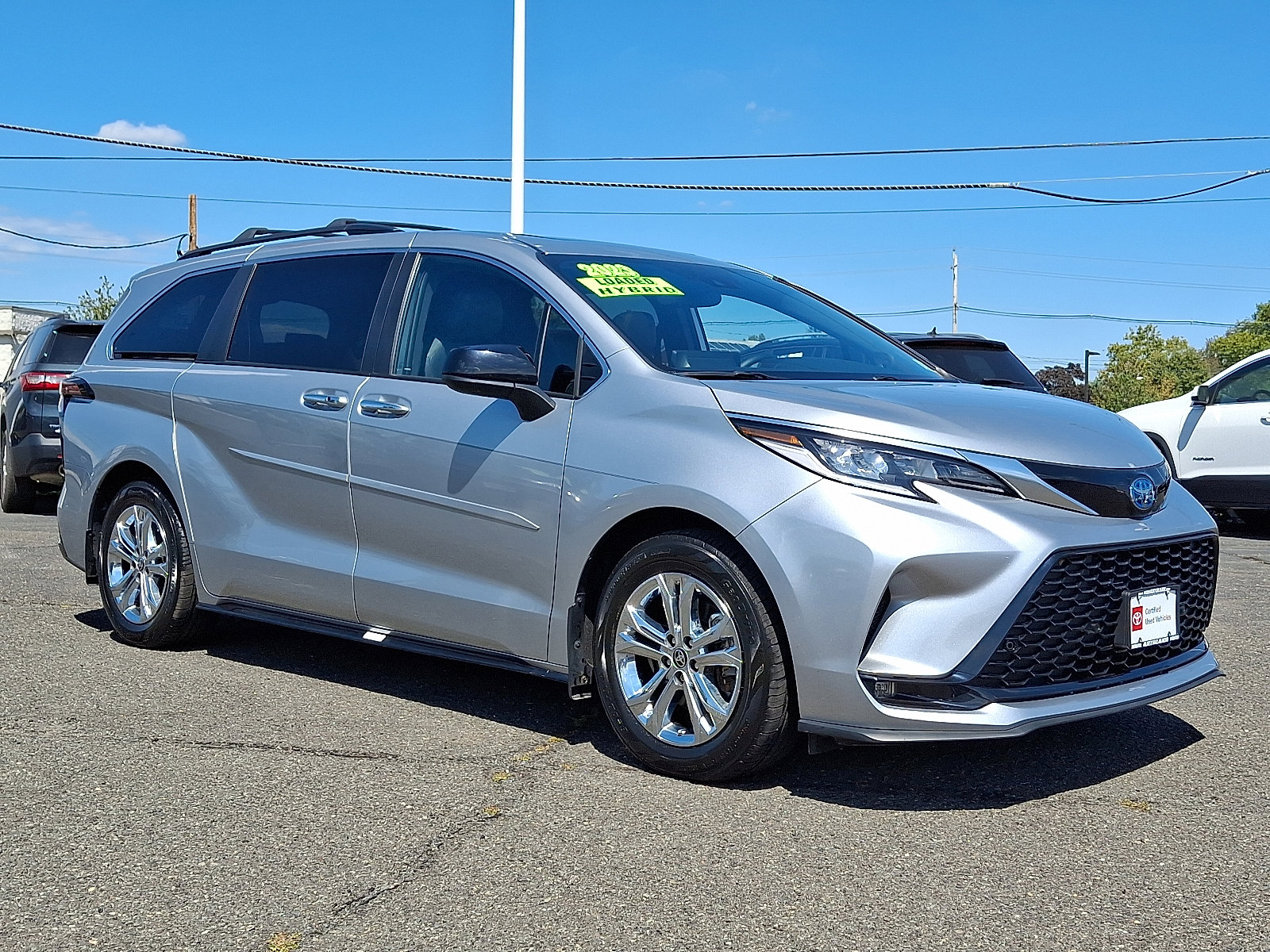 Certified 2023 Toyota Sienna XSE w/ XSE Plus Package image 2
