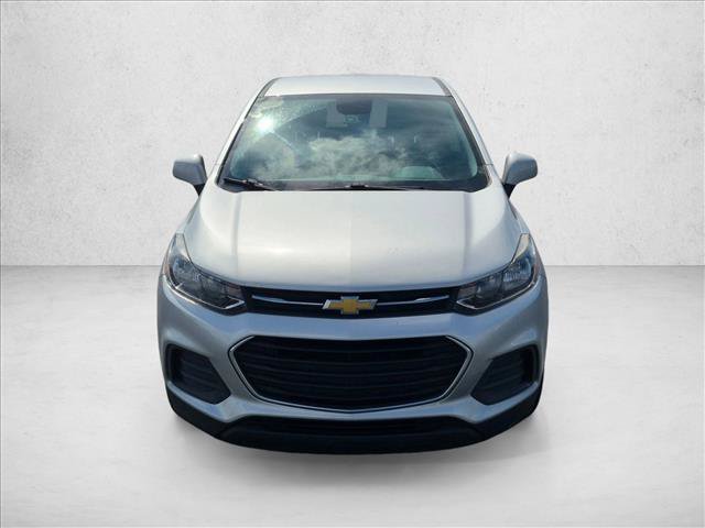 Used 2022 Chevrolet Trax LS w/ Tint and Cruise Package FWD image 2