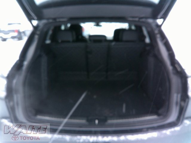 Used 2019 Porsche Macan image 22