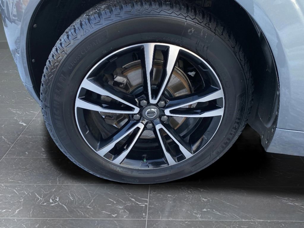 Used 2019 Volvo XC60 T5 Momentum w/ Premium Package image 47