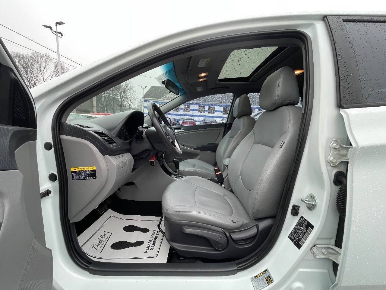 Used 2015 Hyundai Accent Sport w/ Option Group 04 image 10